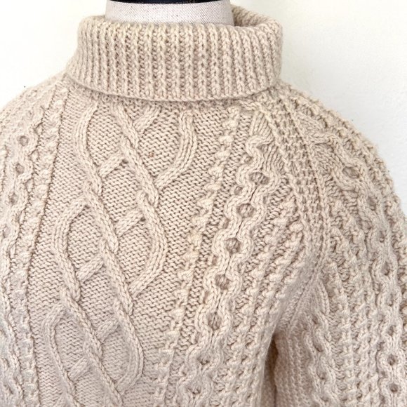 70's Carbery Irish Wool - Chunky Cream Sweater - Fisherman Knit- Size Medium - Picture 9 of 14